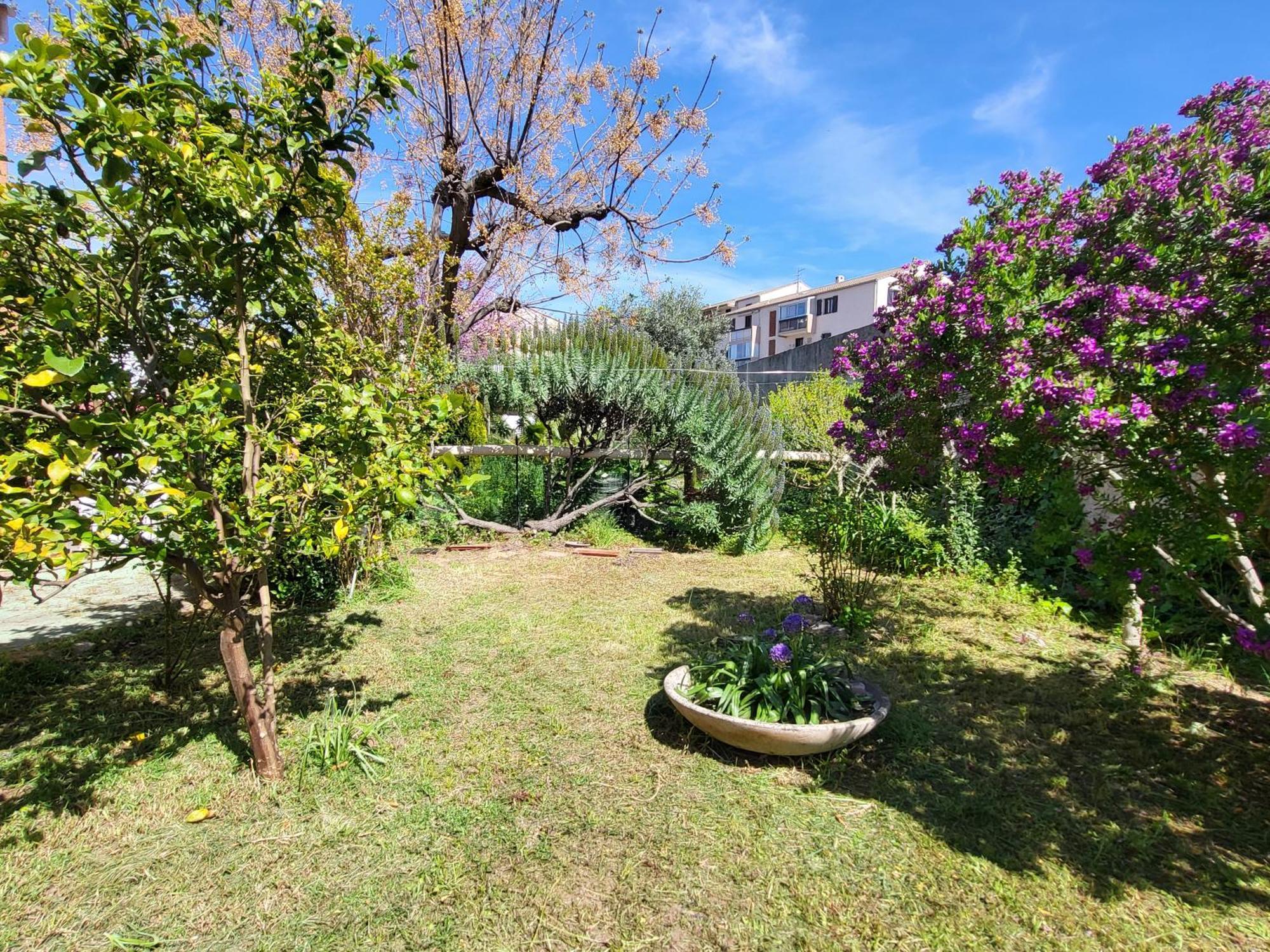 Villa La Garde  Exteriör bild